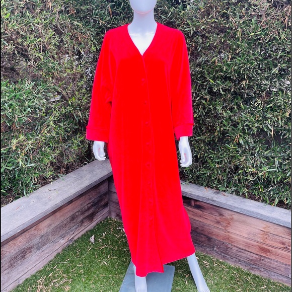 Diamond Tea Red Button Down Robe/ Dressing Gown